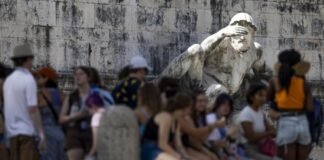eu-moves-to-give-cities-greater-power-to-curb-airbnb-and-second-home-purchases