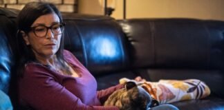 regulators-knew-this-marijuana-product-was-harming-people-it-stayed-on-shelves-for-more-than-a-year.