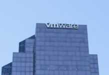“Trust, not features, is the real deficit”: VMware tries to appease SMBs “trust,-not-features,-is-the-real-deficit”:-vmware-tries-to-appease-smbs