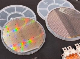 us,-japan-race-to-secure-chip-grade-minerals-as-china-curbs-exports