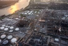 a-hard-won-rule-to-cut-chemical-plant-pollution-is-being-unraveled