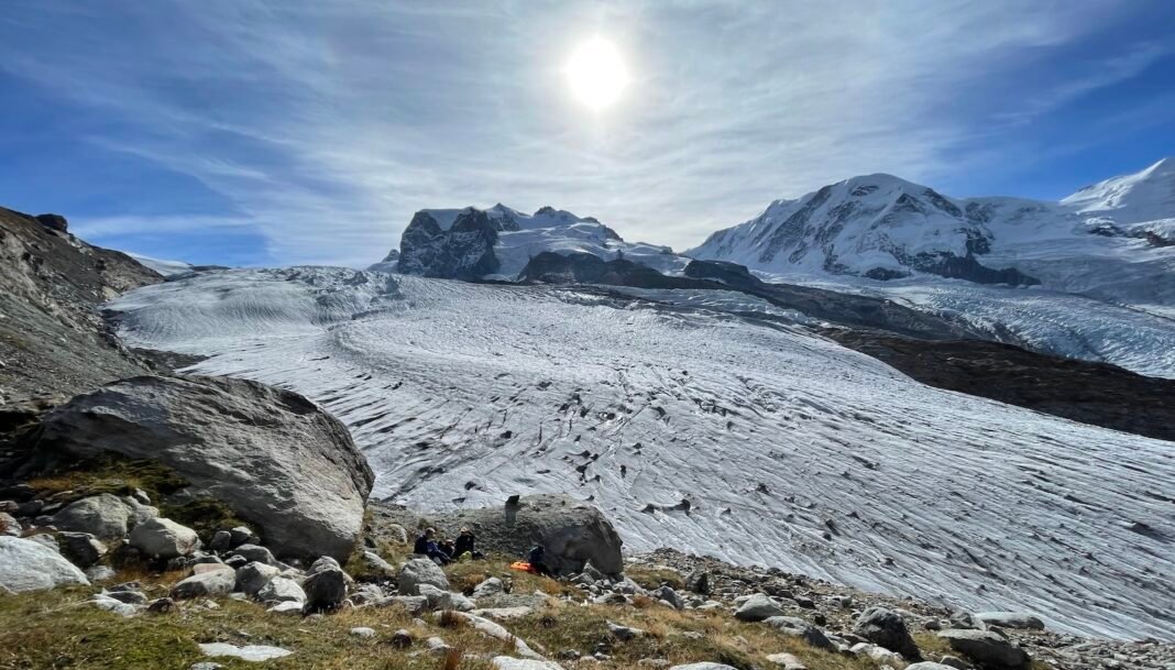 fiber-optic-cables-reveal-‘icequakes’-in-endangered-glaciers