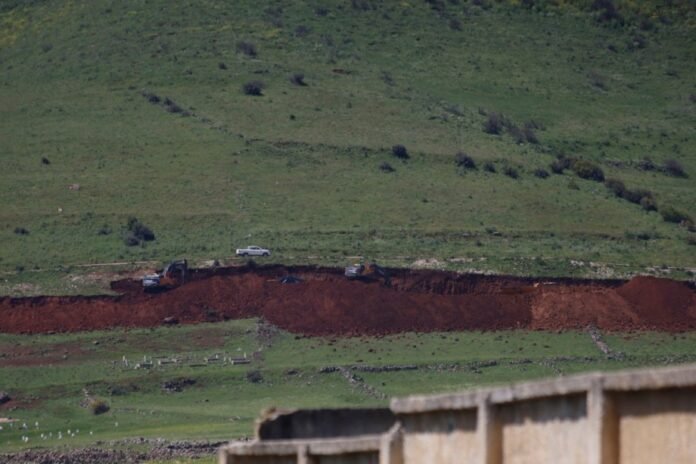 hebrew-report:-syrian-group-attacking-israel-linked-to-muslim-brotherhood-and-hezbollah hebrew-report:-syrian-group-attacking-israel-linked-to-muslim-brotherhood-and-hezbollah