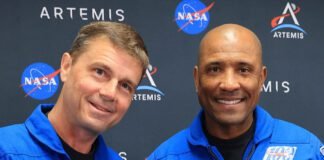 artemis-ii-commander-and-pilot-become-nasa’s-first-astronaut-emeriti