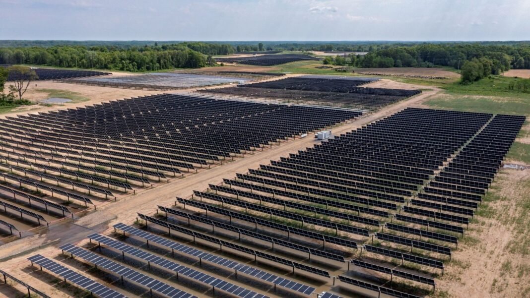 more-than-70%-of-new-solar-is-being-built-in-states-that-voted-for-trump
