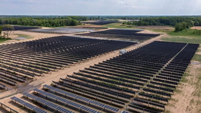 more-than-70%-of-new-solar-is-being-built-in-states-that-voted-for-trump more-than-70%-of-new-solar-is-being-built-in-states-that-voted-for-trump