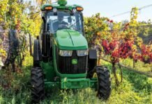 I fixed a tractor using John Deere’s self-repair service. Farmers aren’t sold on it. i-fixed-a-tractor-using-john-deere’s-self-repair-service-farmers-aren’t-sold-on-it.