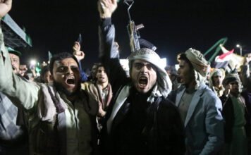 Saudi Arabia Caught Between 2 Chokepoints as Houthi Advance Reshapes Red Sea Front saudi-arabia-caught-between-2-chokepoints-as-houthi-advance-reshapes-red-sea-front