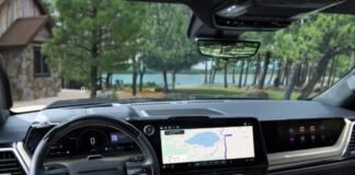 gm-gives-its-most-important-trucks-a-new-ui—and-includes-carplay