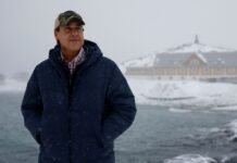 papa-johns,-propaganda-and-putin:-how-a-maga-influencer-with-ties-to-russia-became-trump’s-arctic-adviser