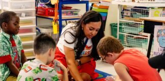 Arizona Lowered the Bar for Its English Fluency Test. Experts Say It Will Harm Students in the Long Run. arizona-lowered-the-bar-for-its-english-fluency-test-experts-say-it-will-harm-students-in-the-long-run.