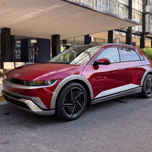 2026-hyundai-ioniq-5:-here’s-what-we-still-like,-here’s-what-annoys-us