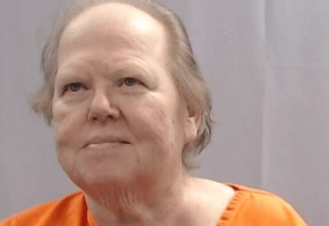 woman-accused-of-murder-for-leaving-husband-on-toilet-to-die