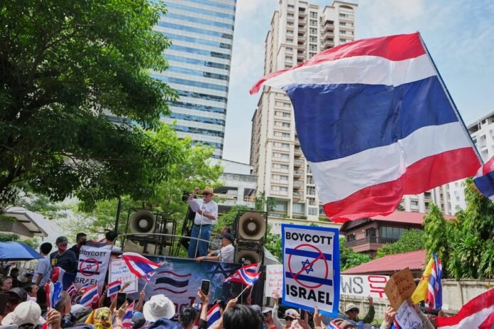 land-of-smiles-takes-anti-israel-turn-as-bangkok-tel-aviv-ties-fray land-of-smiles-takes-anti-israel-turn-as-bangkok-tel-aviv-ties-fray