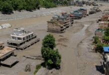 who-do-you-trust-in-an-emergency?-we-asked-people-in-places-hit-by-extreme-weather