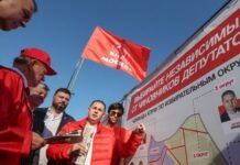 watch-the-level-of-coercion-as-russians-vote-in-wartime elections