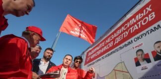 watch-the-level-of-coercion-as-russians-vote-in-wartime elections
