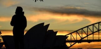 australia-cracks-down-on-student-and-backpacker-visas-to-curb-migration