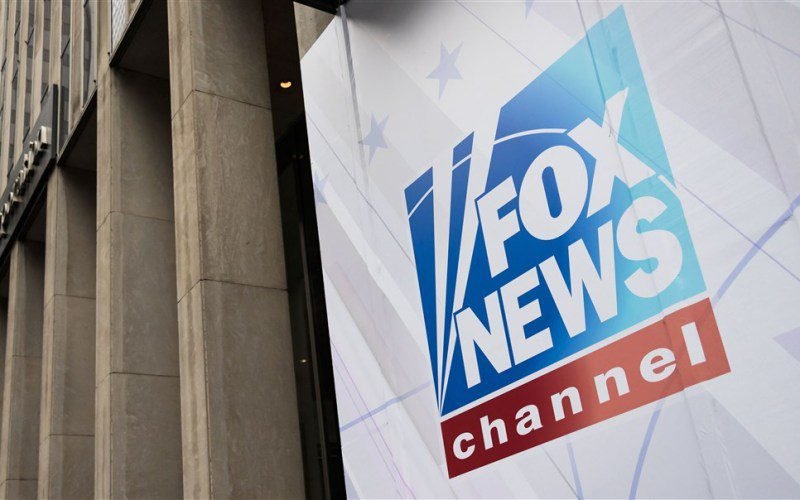 major-us-tv-networks-suspend-trump-coverage-in-protest major-us-tv-networks-suspend-trump-coverage-in-protest