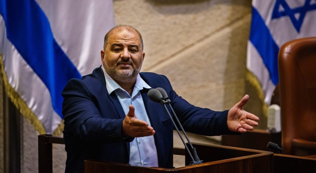 central-elections-committee-votes-to-bar-joint-list,-ra’am-from-knesset-elections central-elections-committee-votes-to-bar-joint-list,-ra’am-from-knesset-elections