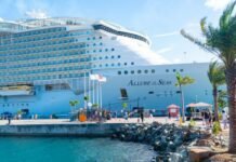 royal-caribbean-buys-half-of-sandals-in-$3-billion-deal