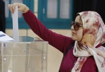 palace-party-wins-morocco-vote,-islamists-return-to-opposition  