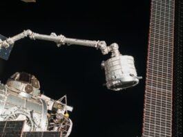 the-large-robotic-arm-on-the-international-space-station-has-stopped-working