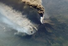 catania-airport-closed-for-third-day-due-to-etna’s-ash