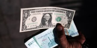 iranian-rial-hits-fresh-record-low-as-us-dollar-tops-2.5m-in-free-market