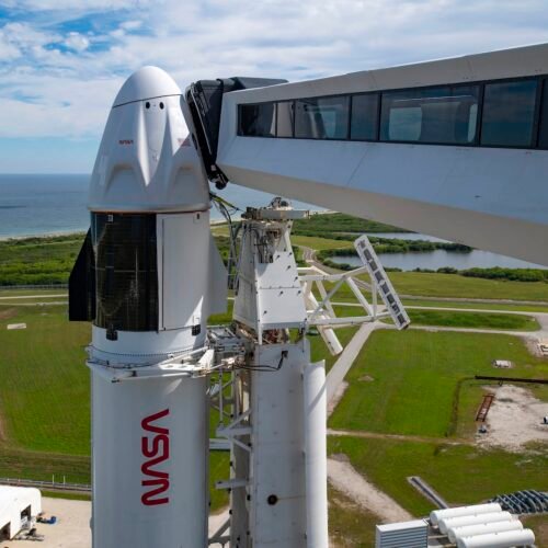 nasa-has-a-dragon-dilemma,-and-there-appear-to-be-no-good-answers nasa-has-a-dragon-dilemma,-and-there-appear-to-be-no-good-answers