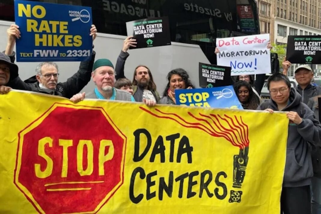 us-house-speaker-sees-ai-data-center-worries-as-‘chinese-psyop’