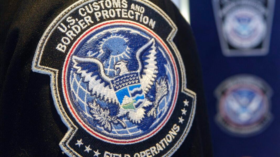returning-from-vacation?-the-government-can-search-your-phone-without-a-warrant.