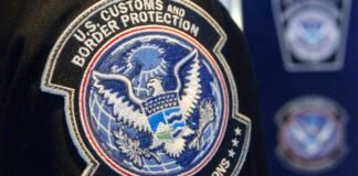 returning-from-vacation?-the-government-can-search-your-phone-without-a-warrant.