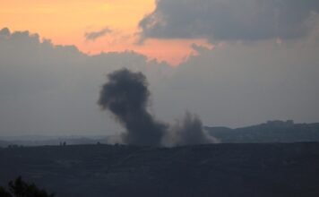 israel-continues-attacks-on-southern-lebanon-with-airstrikes,-home-explosions,-artillery-fire