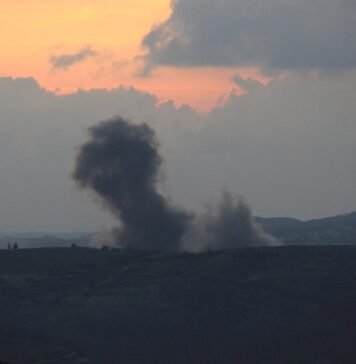 israel-continues-attacks-on-southern-lebanon-with-airstrikes,-home-explosions,-artillery-fire