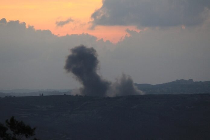 israel-continues-attacks-on-southern-lebanon-with-airstrikes,-home-explosions,-artillery-fire