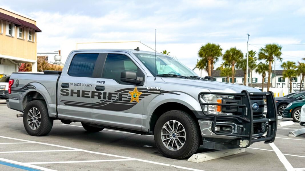 florida-cops-say-they-don’t-know-who-owns-11-unpermitted-flock-cameras florida-cops-say-they-don’t-know-who-owns-11-unpermitted-flock-cameras