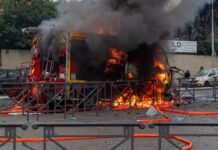 students-and-police-clash-as-france-struggles-to-quell-school-protests
