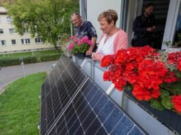 California just made it legal to turn balconies into tiny power plants california-just-made-it-legal-to-turn-balconies-into-tiny-power-plants
