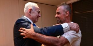 flydubai-attack-feeds-netanyahu’s-‘protector’-line-as-polls-near