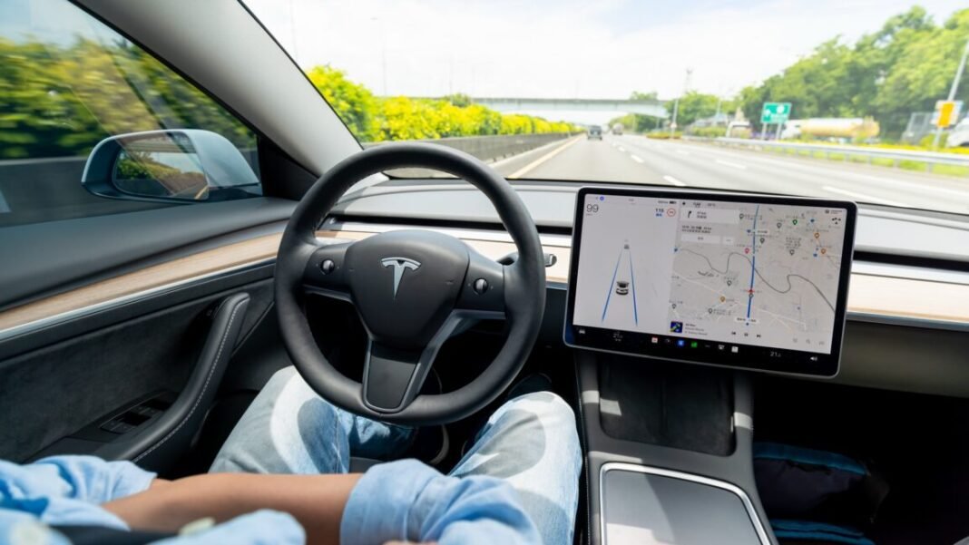 cybertruck-sales-in-free-fall-as-tesla-reports-mediocre-sales-for-q3