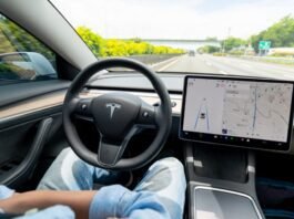 cybertruck-sales-in-free-fall-as-tesla-reports-mediocre-sales-for-q3