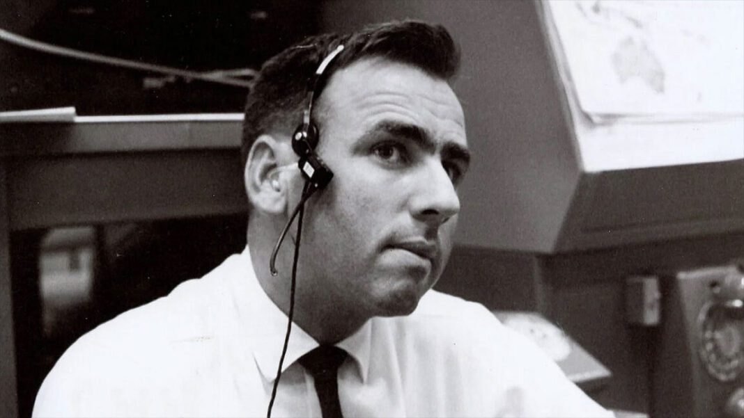milt-windler,-nasa-flight-director-who-helped-save-apollo-13,-dies-at-94