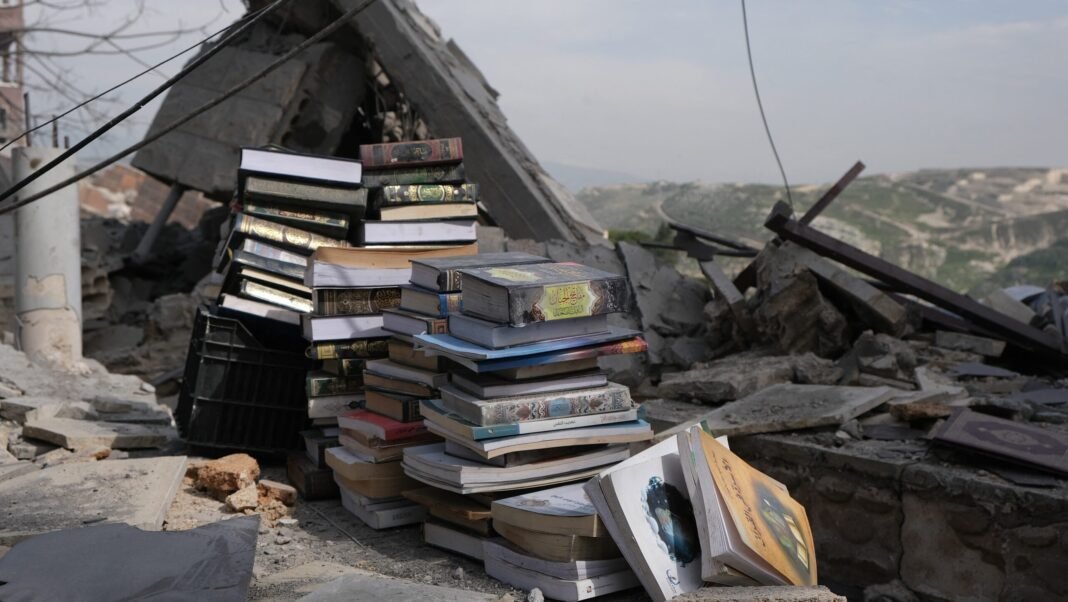 lebanese-use-books-as-a-form-of-‘cultural-resistance’