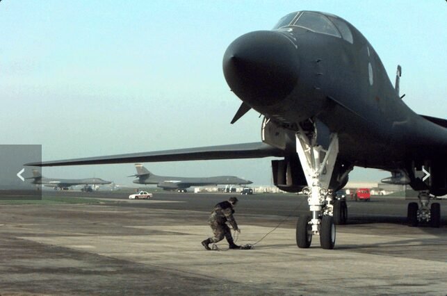us-removes-b-1-bombers-from-uk base-amid-security-concerns us-removes-b-1-bombers-from-uk base-amid-security-concerns