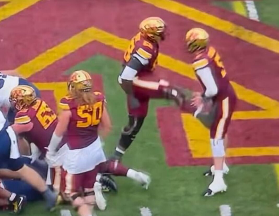 football-player-kicks-his-own-quarterback-in-groin-(video) football-player-kicks-his-own-quarterback-in-groin-(video)