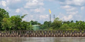 why-some-indigenous-communities-don’t-resist-oil-extraction-in-their-territories