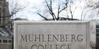 antisemitism-law-helped-get-a-professor-fired-for-free-speech,-lawsuit-says