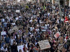 French student riots: comparisons with 1968 will only serve the political extremes french-student-riots:-comparisons-with-1968-will-only-serve-the-political-extremes