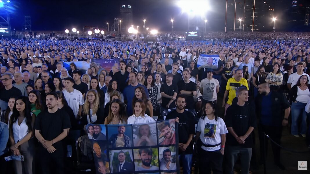 30,000-gather-in-tel-aviv-to-honor-oct.-7-victims,-former-hostages-and-heroes 30,000-gather-in-tel-aviv-to-honor-oct.-7-victims,-former-hostages-and-heroes